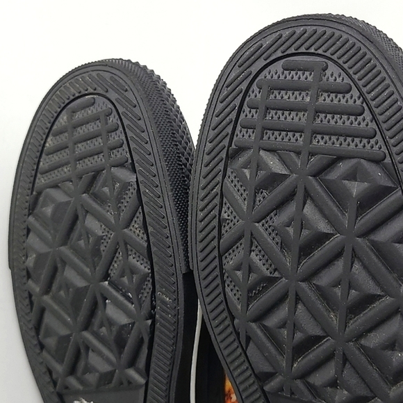 Women's High Top Lace Up Sneakers  Disney Character Black Multi Print Size 7.5 - Picture 11 of 15